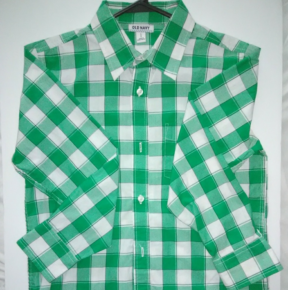 Long sleeve button up shirt